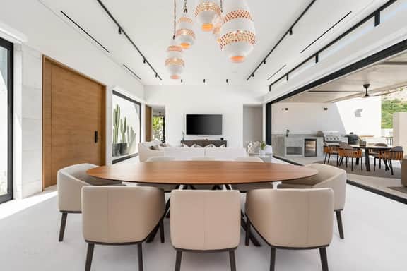 Modern & Spacious 5BR Villa at Querencia - Image 4